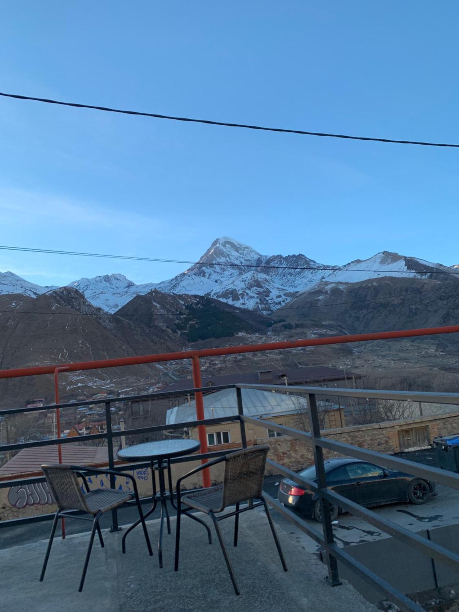 Mate'S Home Kazbegi Exteriör bild
